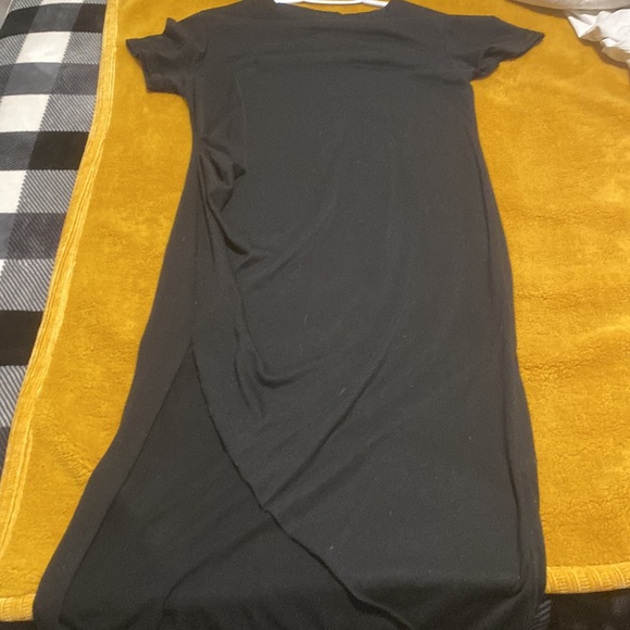 Black dress with slit up leg - Picture 2 of 6